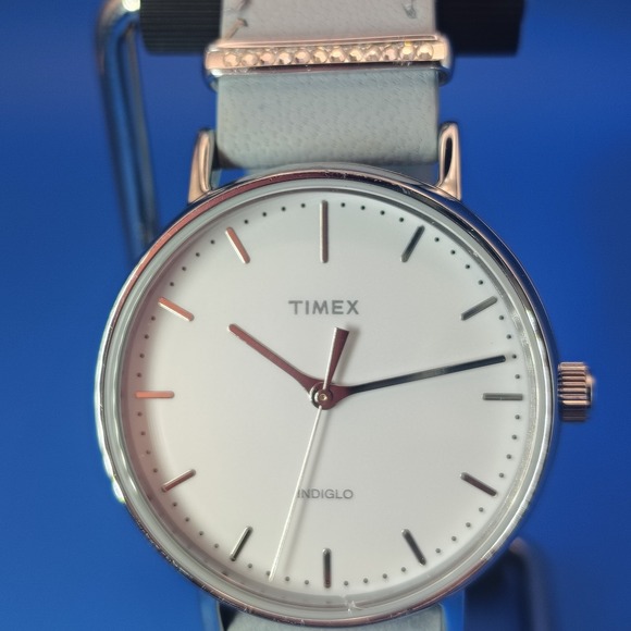 2018 Timex Gem Set 36mm Women's Quartz Watch Leather Strap (Indiglo Not Working)